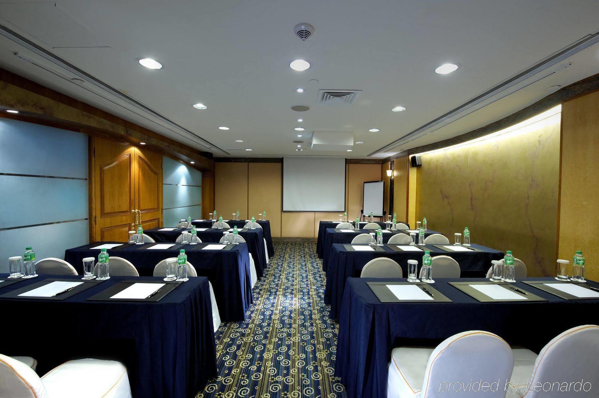 Charterhouse Causeway Bay Hotel Hong Kong Exterior foto